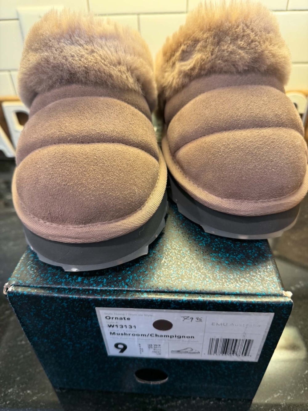 New In Women's Box Emu Mule Slides in Mushroom! Size 9